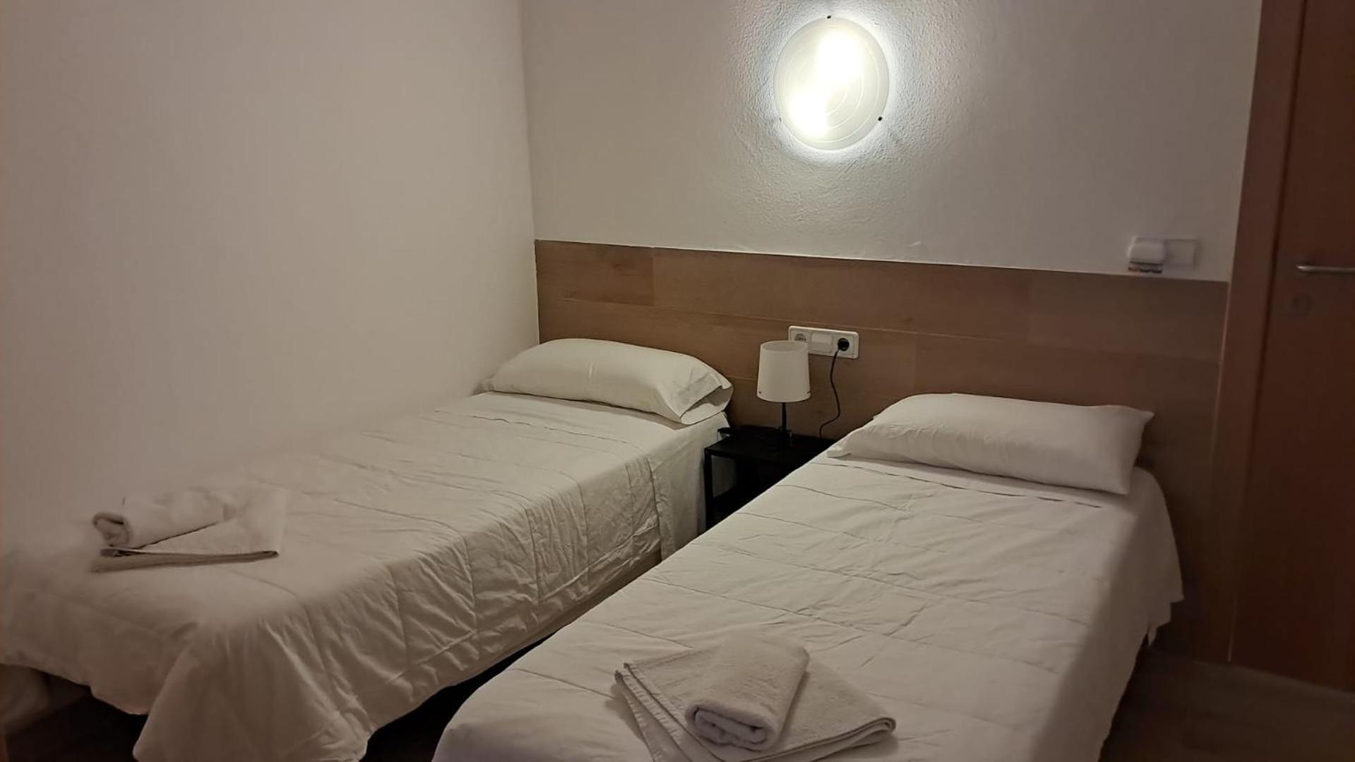 Hostal Casa Torrent Canet De Mar Buitenkant foto